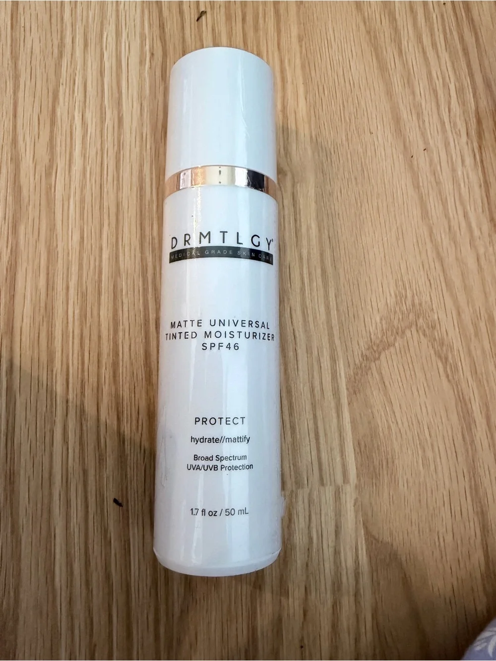 DRMTLCY Universal Tinted Moisturizer SPF 46 – Warm Beige